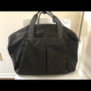 Lululemon Free To Be Bag 20L